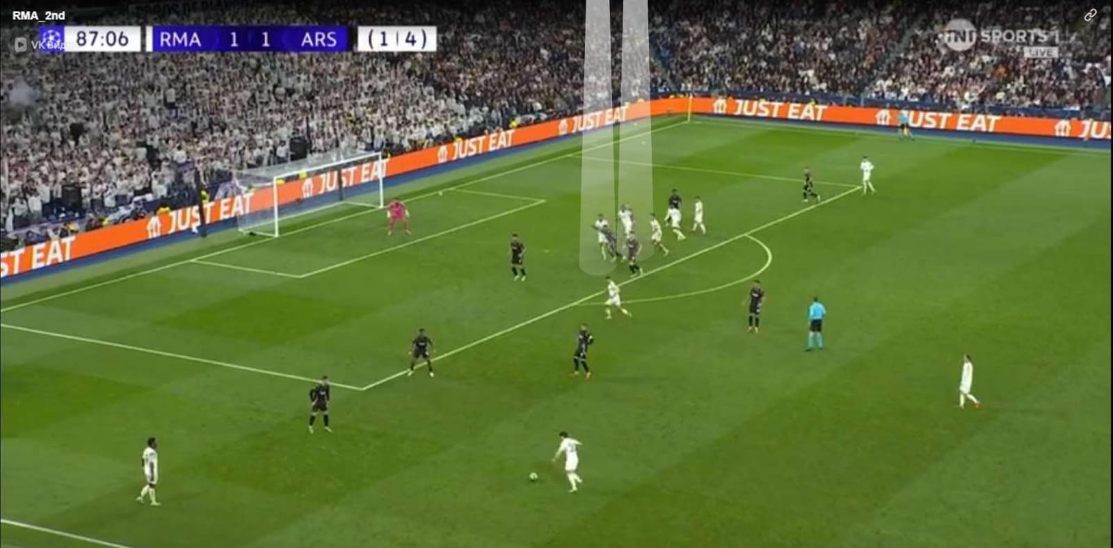 A group of people playing football

AI-generated content may be incorrect.
