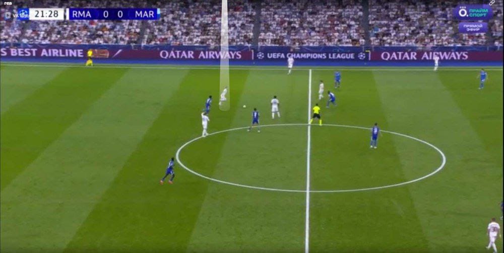 A group of people playing football

AI-generated content may be incorrect.