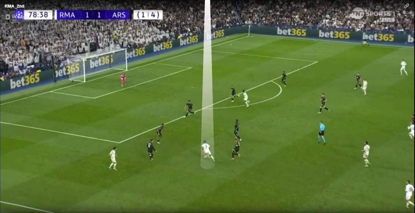 A football game with a goal post

AI-generated content may be incorrect.