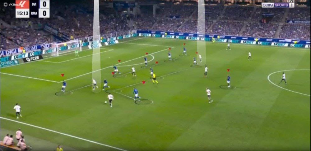 A football game in a stadium

AI-generated content may be incorrect.