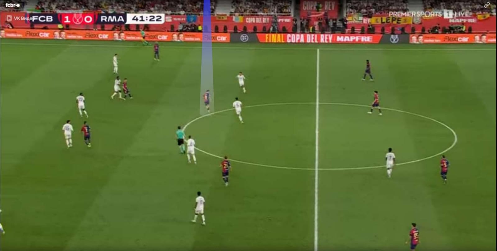 A group of people playing football

AI-generated content may be incorrect.